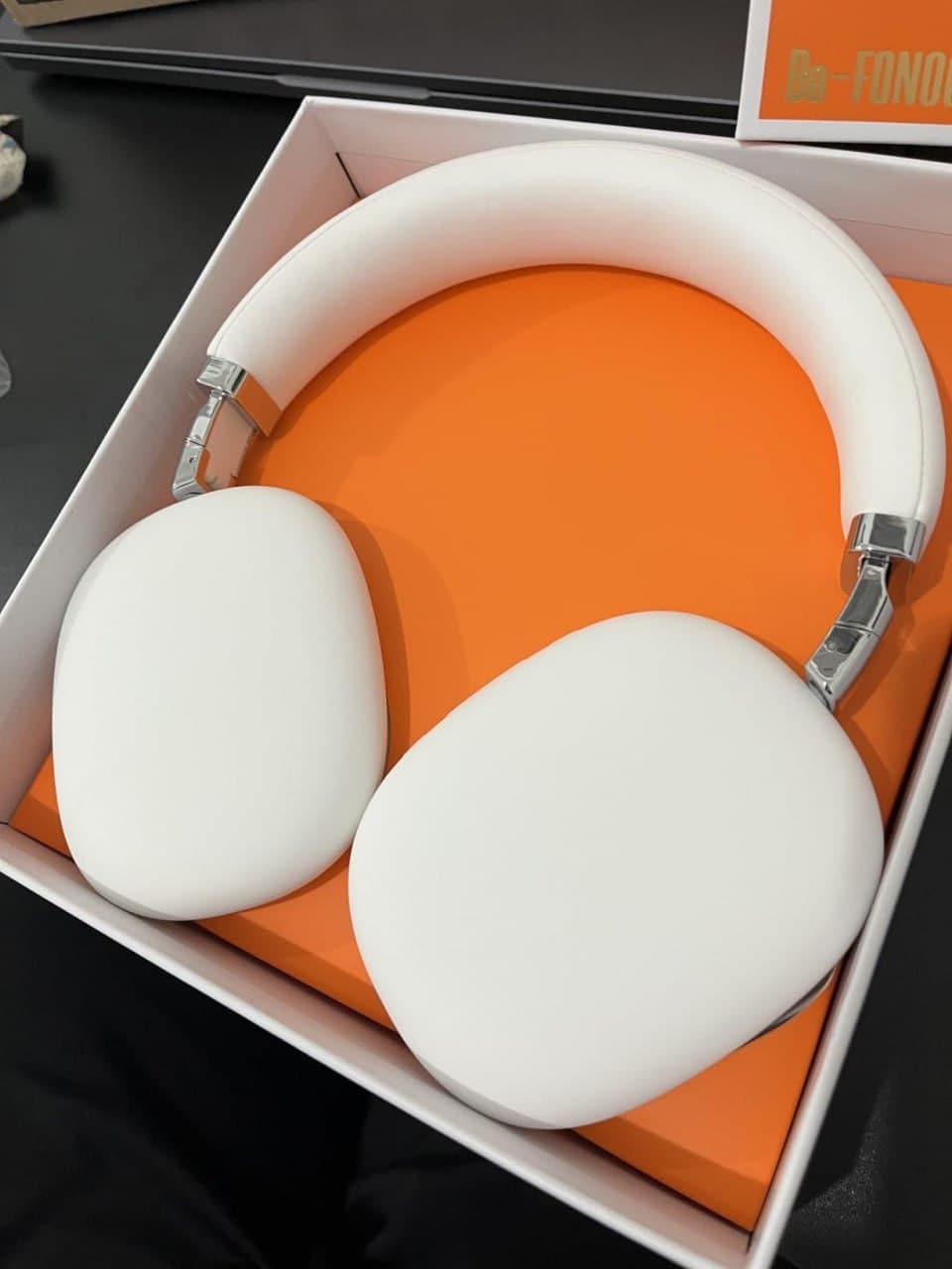 Basike Fone de Ouvido Sem Fio HQ001B — 2 cores